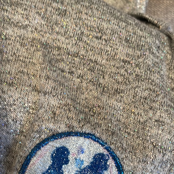 Frozen II gray glitter tshirt Size XS (4/5) - Picture 5 of 9